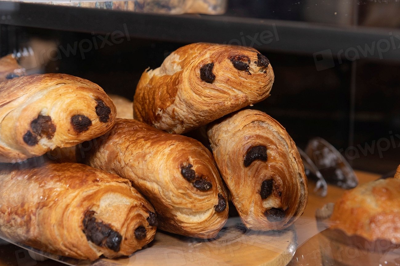 Bánh croissant sô-cô-la